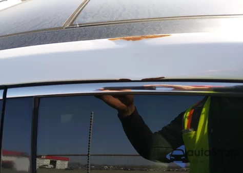 2014 Kia Cadenza Premium z USA, uszkodzony, nr VIN KNALN4D75E5165580